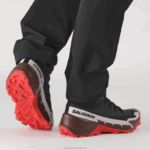 ⁦أحذية المشي لمسافات طويلة للرجال - Cross Hike 2 mid gore-tex Salomon أسود / شوكولاتة مريرة / أحمر ناري B8DLV34⁩ - الصورة ⁦6⁩