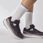 ⁦حذاء الجري للسيدات - Ultra glide 2 wide Salomon الباذنجان / جليد الفانيليا / الصفاء B8DLV1525⁩ - الصورة ⁦4⁩