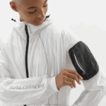 ⁦سترة الرياح النسائية - المعدات Salomon أبيض / أسود عميق B8DLV833⁩ - الصورة ⁦5⁩