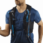 ⁦سترة ركض رجالية مع قوارير متضمنة - Adv Skin 12 Salomon أسود B8DLV354⁩ - الصورة ⁦10⁩